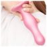 Strap-on-me Curvy M - aaltomainen harnessdildo (pinkki)